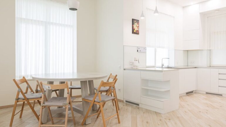 Créer un coin repas convivial dans un petit espace