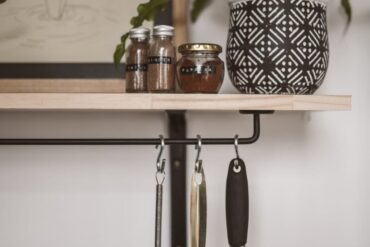 DIY rangements suspendus cuisine : optimiser l'espace